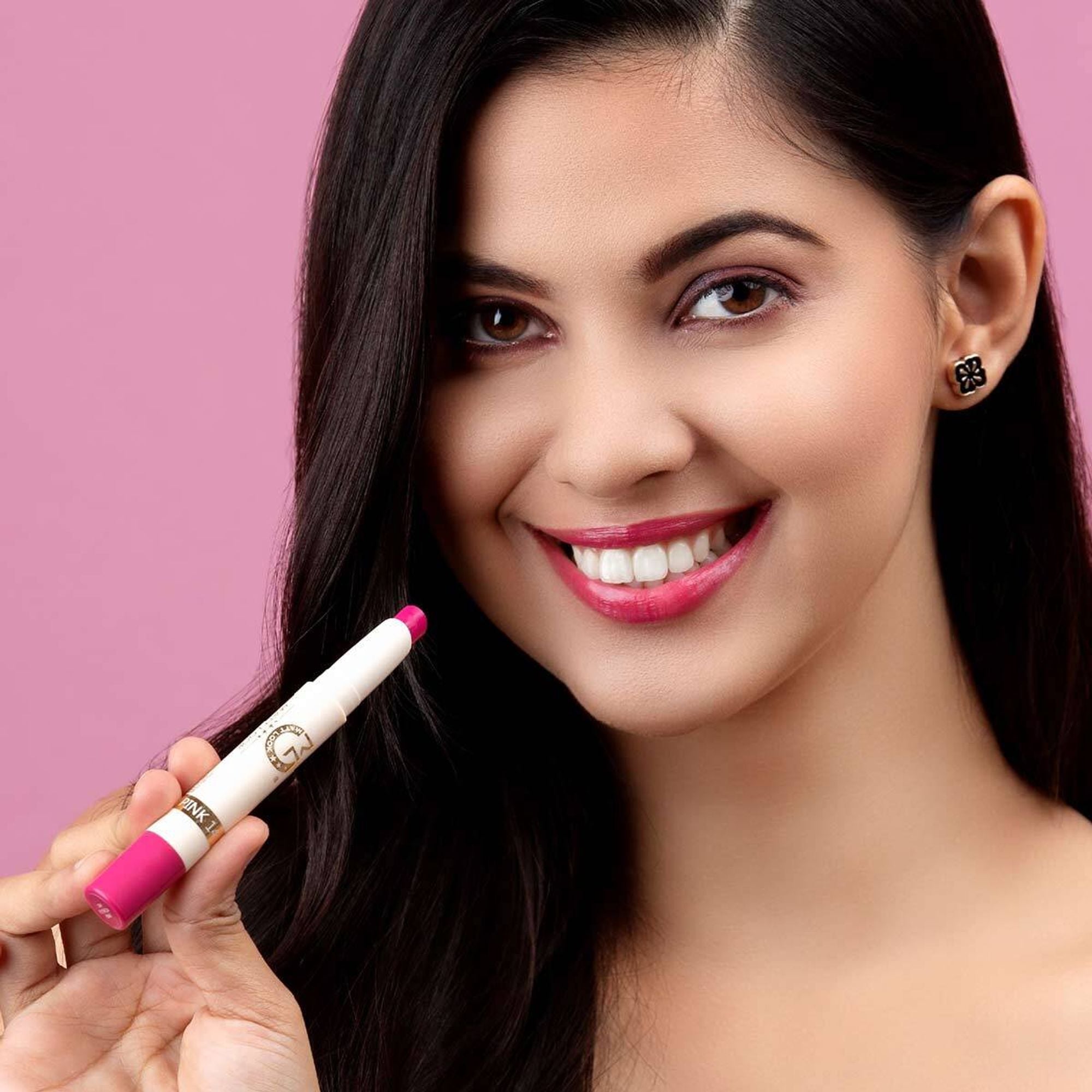 Matt Look Velvet Smooth Non Transfer Lipstick - Hot Red