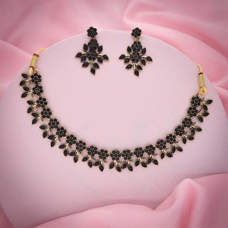 Tehzeeb Creation Special Exquisite White & Black Studded Gold Plated Choker Necklace Set & Pair Of Earring Set THZ118