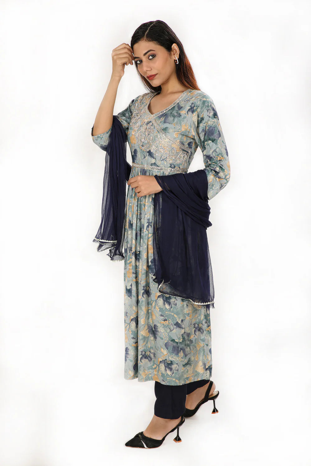 Suvesha Nyra Cut Anagrakha Suit Set - Grey