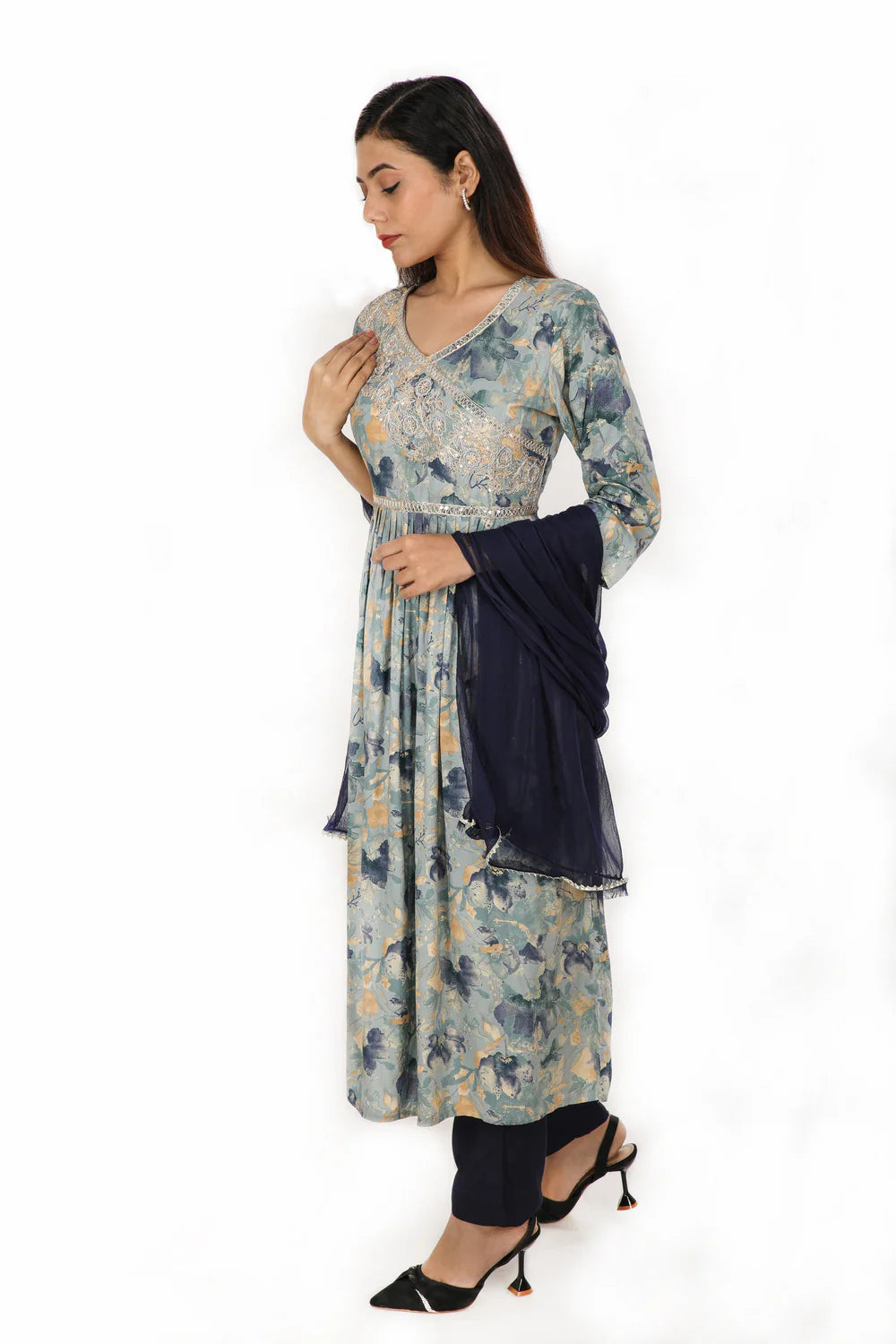 Suvesha Nyra Cut Anagrakha Suit Set - Grey