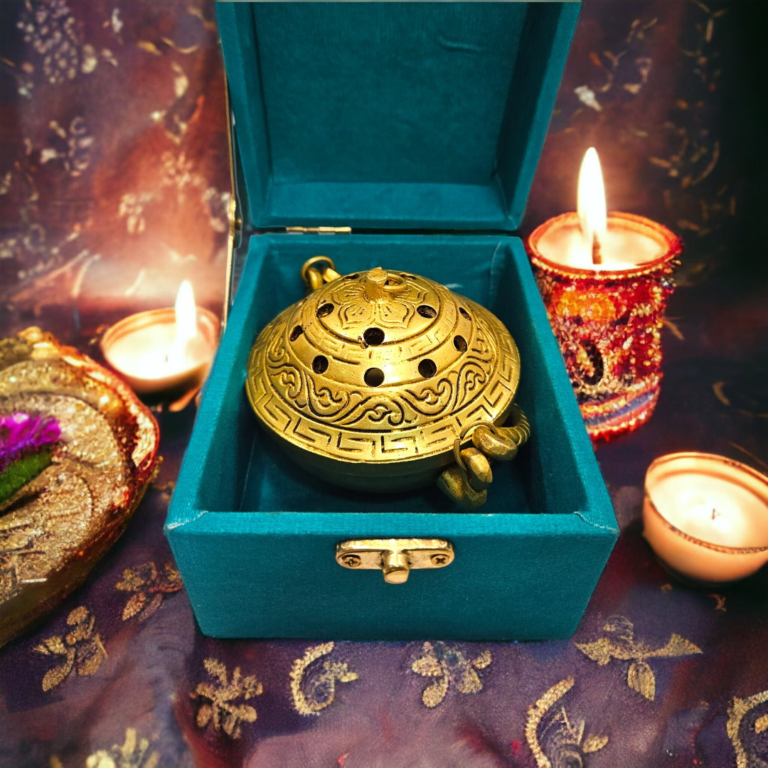 Tamas Brass Small Dhoop Burner with Handle and Lid (Golden) Height 2.5 inches | Free Luxury Gift Box