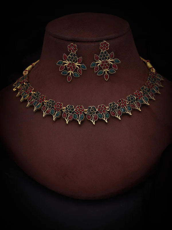 Tehzeeb Creation Green & Maroon colour Gold pleated stone studded Nacklace with earrings THZ204