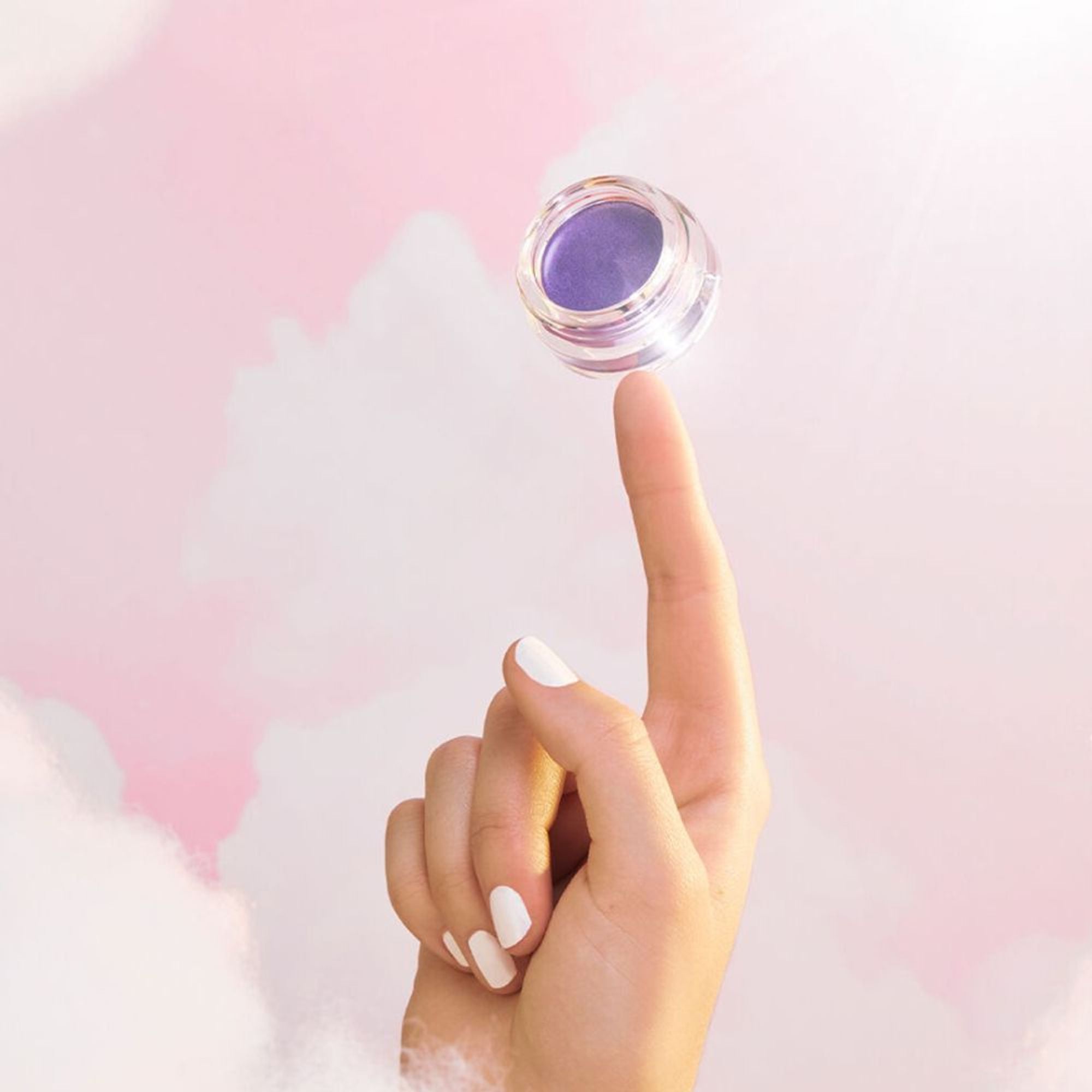 Makeup Revolution Mousse Shadow - Lilac