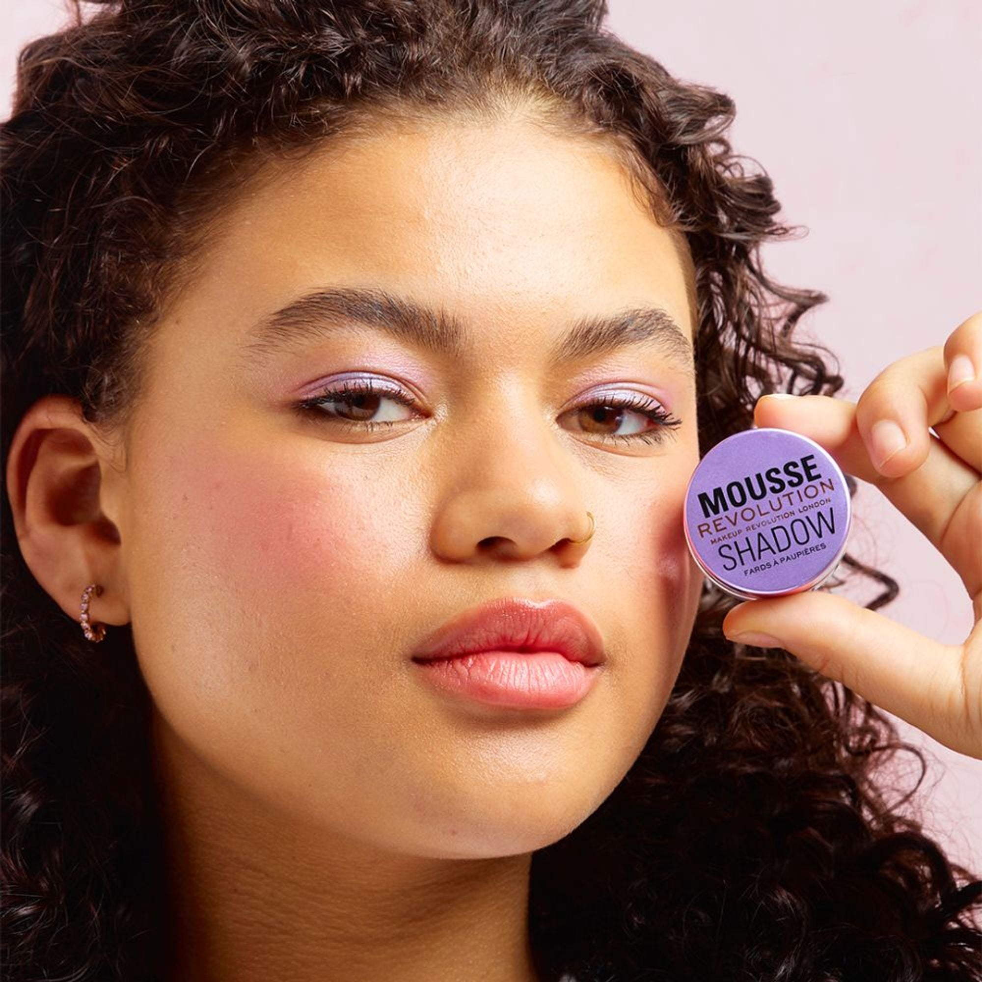 Makeup Revolution Mousse Shadow - Lilac