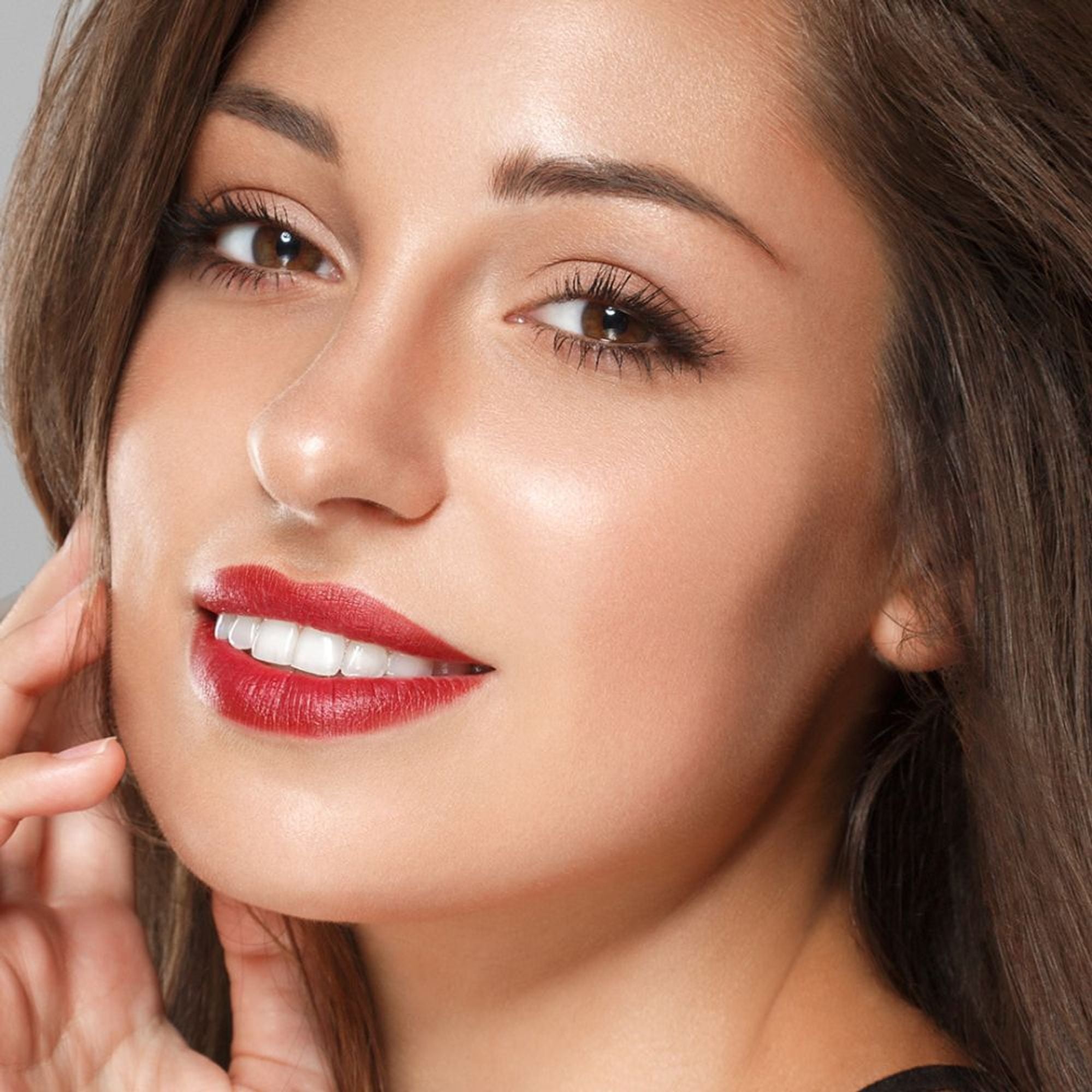 Makeup Revolution Satin Kiss Lipstick - Fling Deep Nude