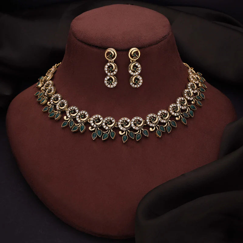 Tehzeeb Creation gold pleate green colour choker set THZ318