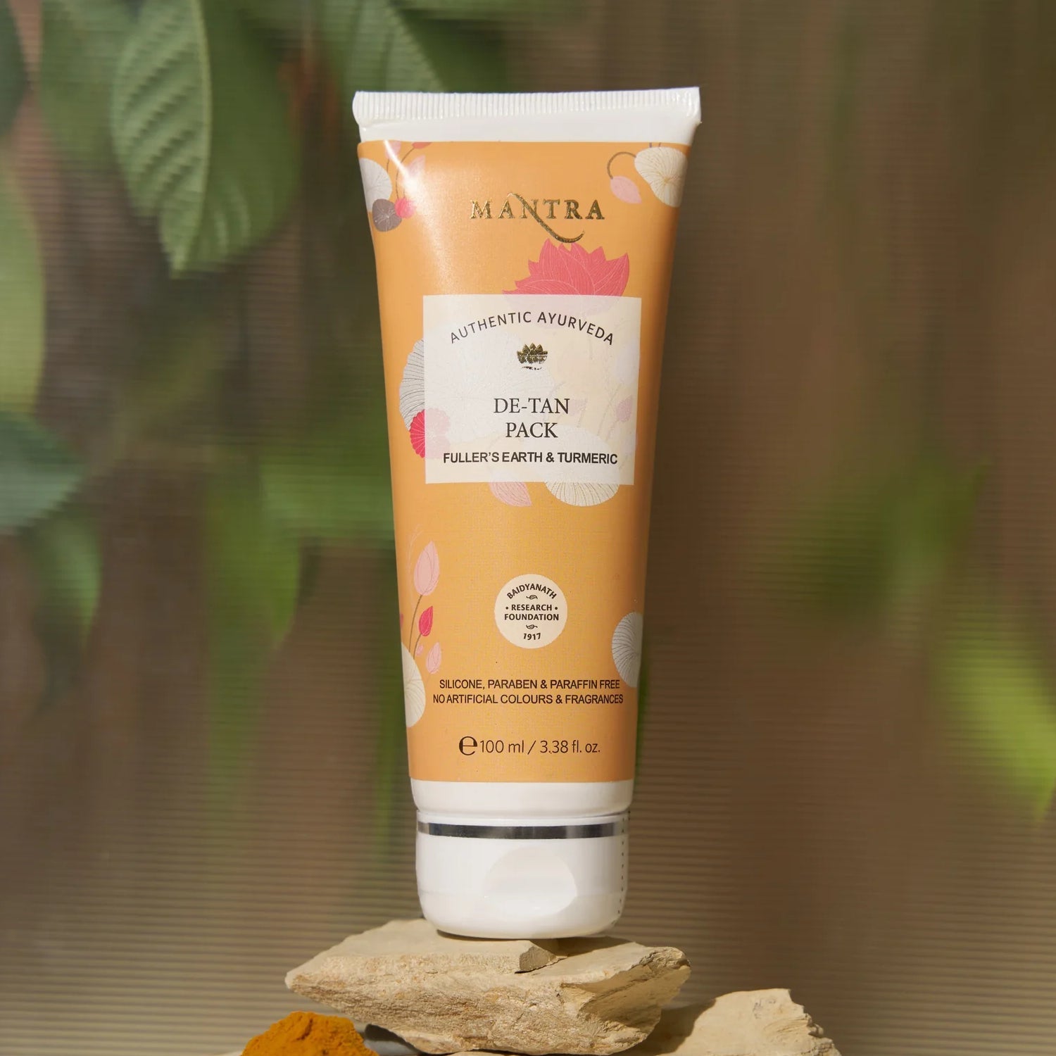 Mantra De Tan Pack Fuller Earth & Turmeric - Image 2