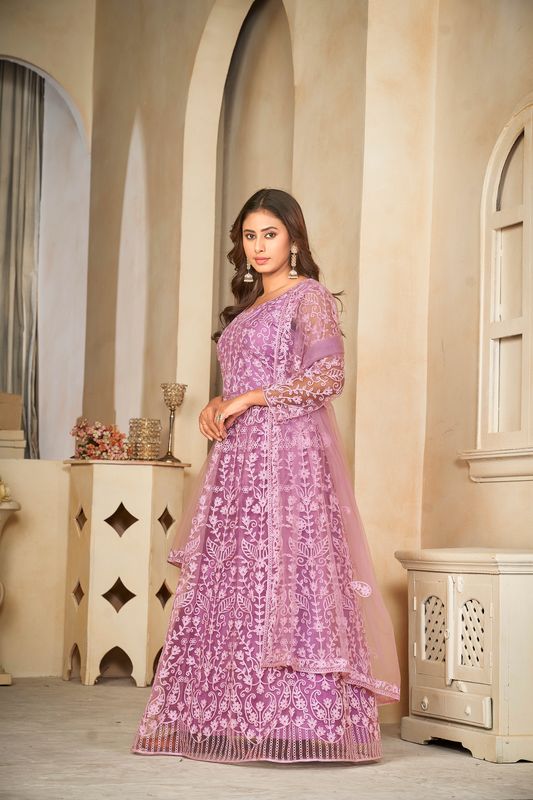 Aastha Light Purple Dupatta with Net top fabric Santoon Net Bottom fabric