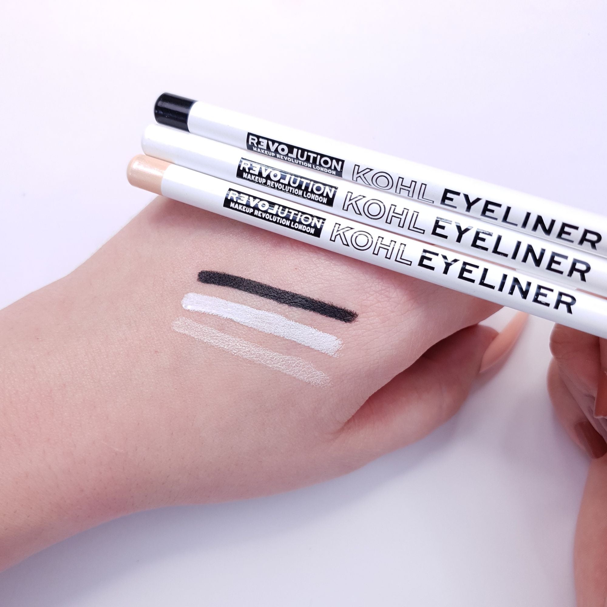 Revolution Relove Kohl Eyeliner Black - Black