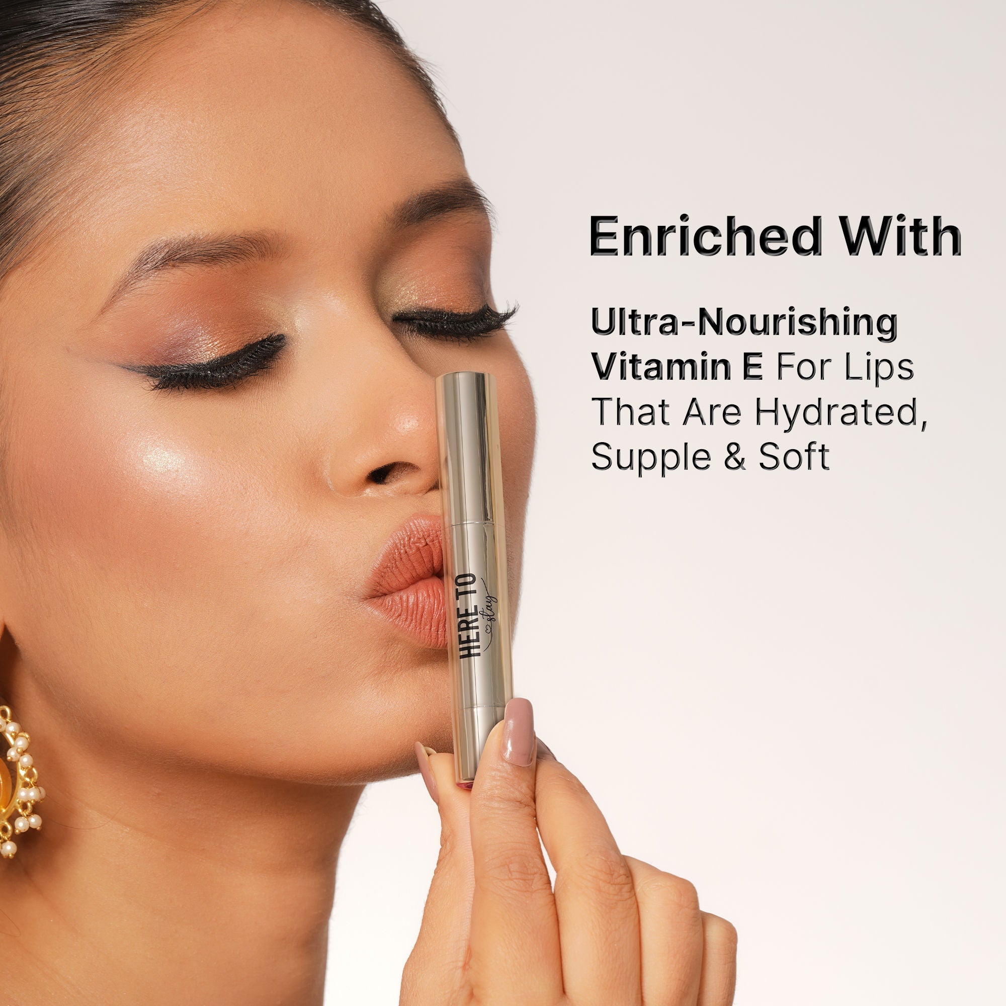 Swiss Beauty Select Here To Stay Lip Crayon Velvety-Matte Finish , 12-Hour Stay - 3 Soft Salmon