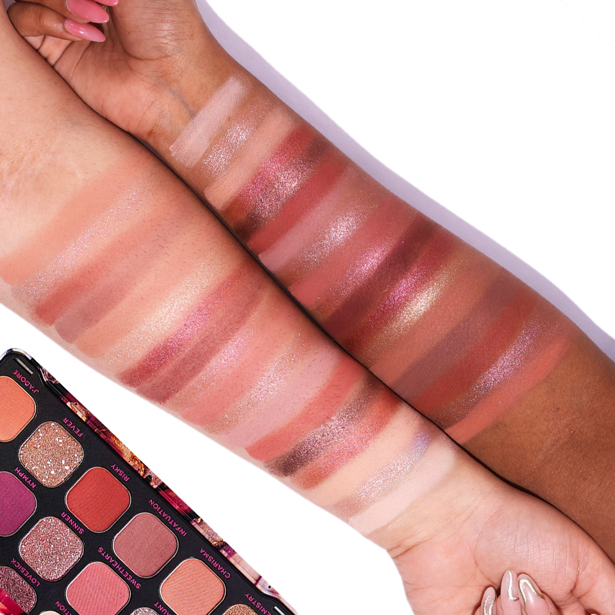 Makeup Revolution Forever Flawless Eyeshadow Palette-18 Smooth & Rich Shade - Allure