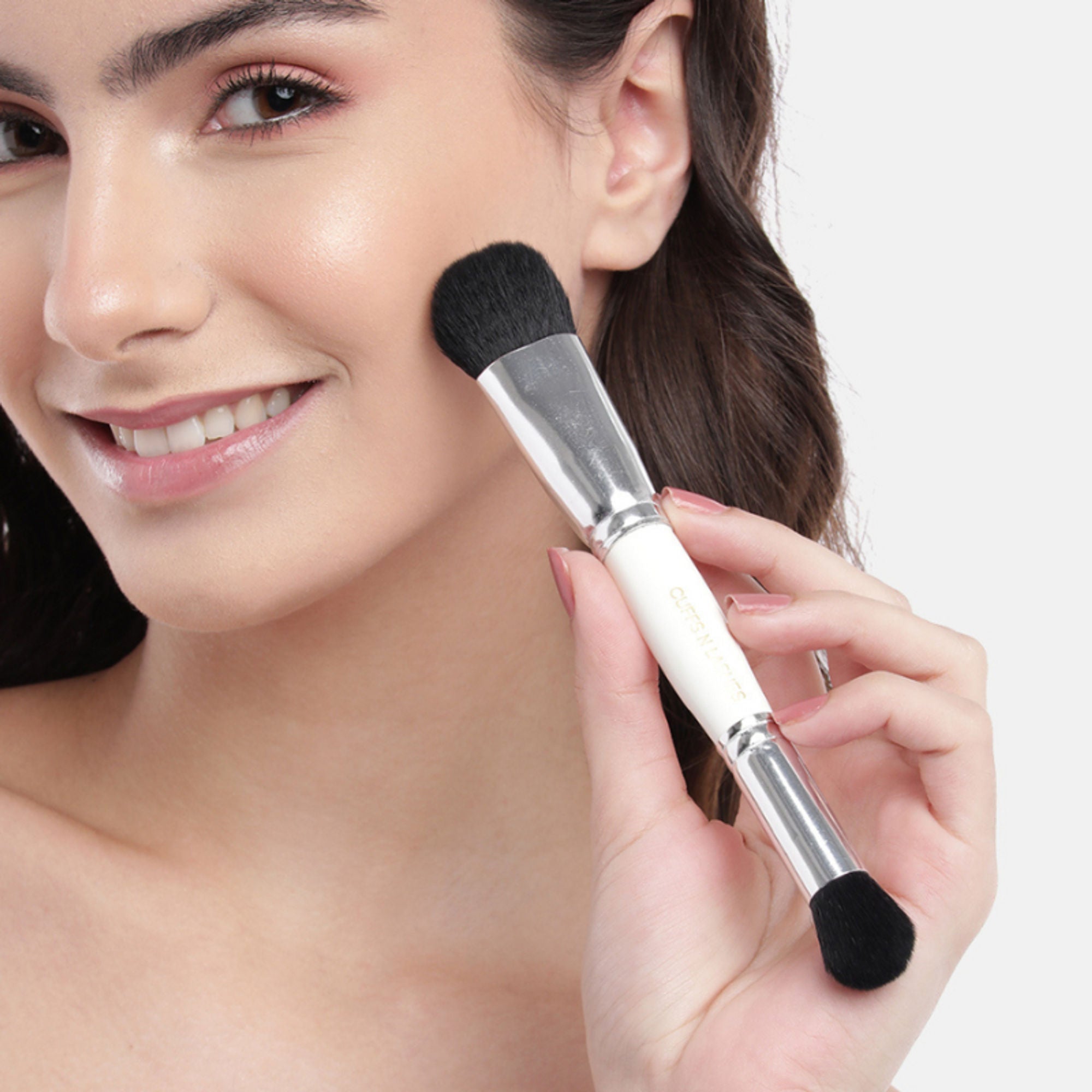 CUFFS N LASHES Concealer & Foundation Dual Brush - 03