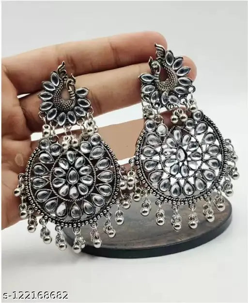 WOMENS SILVER COLOUR EARRINGS WITH KUNDAN AND GHUNGHROO WORK THZ057