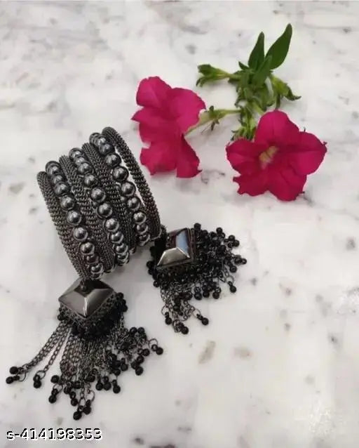 WOMENS BLACK OXIDISED SPIRAL BANGLE WITH JHUMKI STYLE THZ069