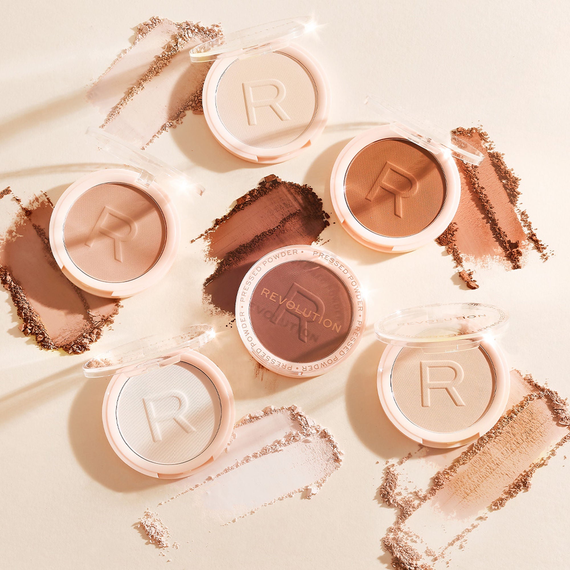 Makeup Revolution Reloaded Pressed Powder - Tan