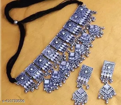 WOMENS SILVER COLOUR OXIDISED NACKLACE SET WITH MIRROR AND BEADS THZ080