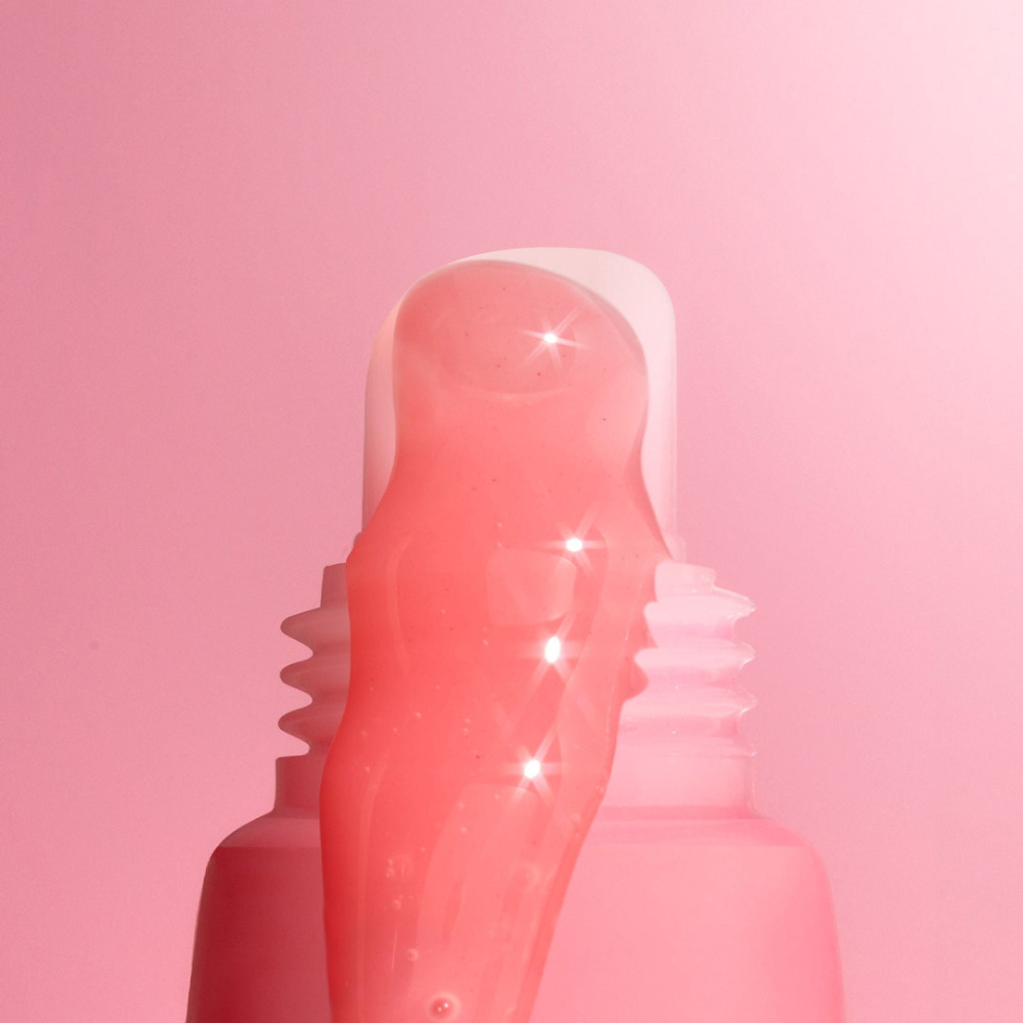 Makeup Revolution Juicy Peptide Lip Balm - Pink Strawberry
