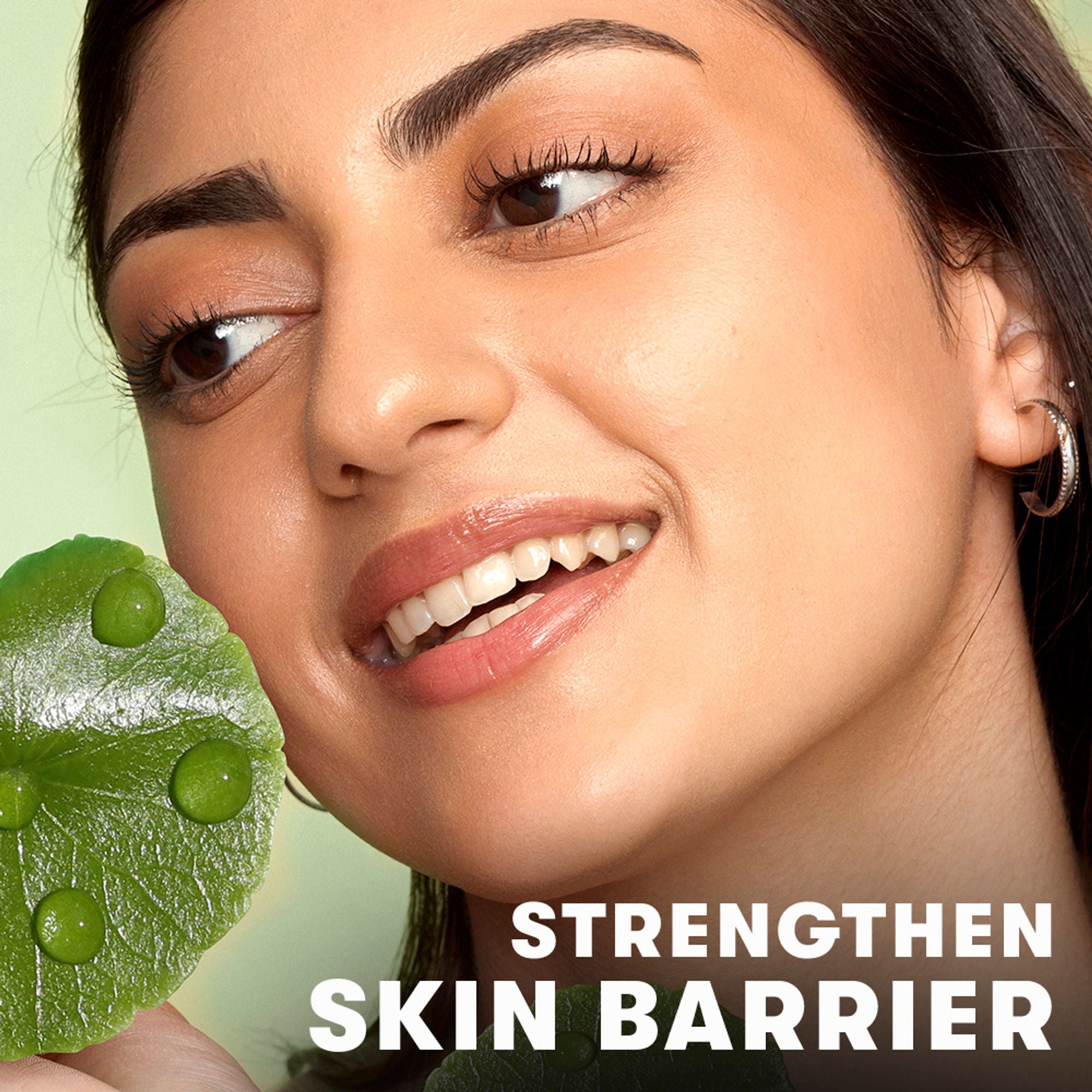 Nykaa Naturals Cica & Ceramides Serum Jelly with Vitamin C to Soothe, Repair Barrier & Brighten Skin