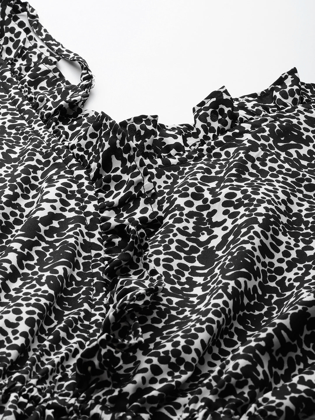 Women Printed crop top with frills