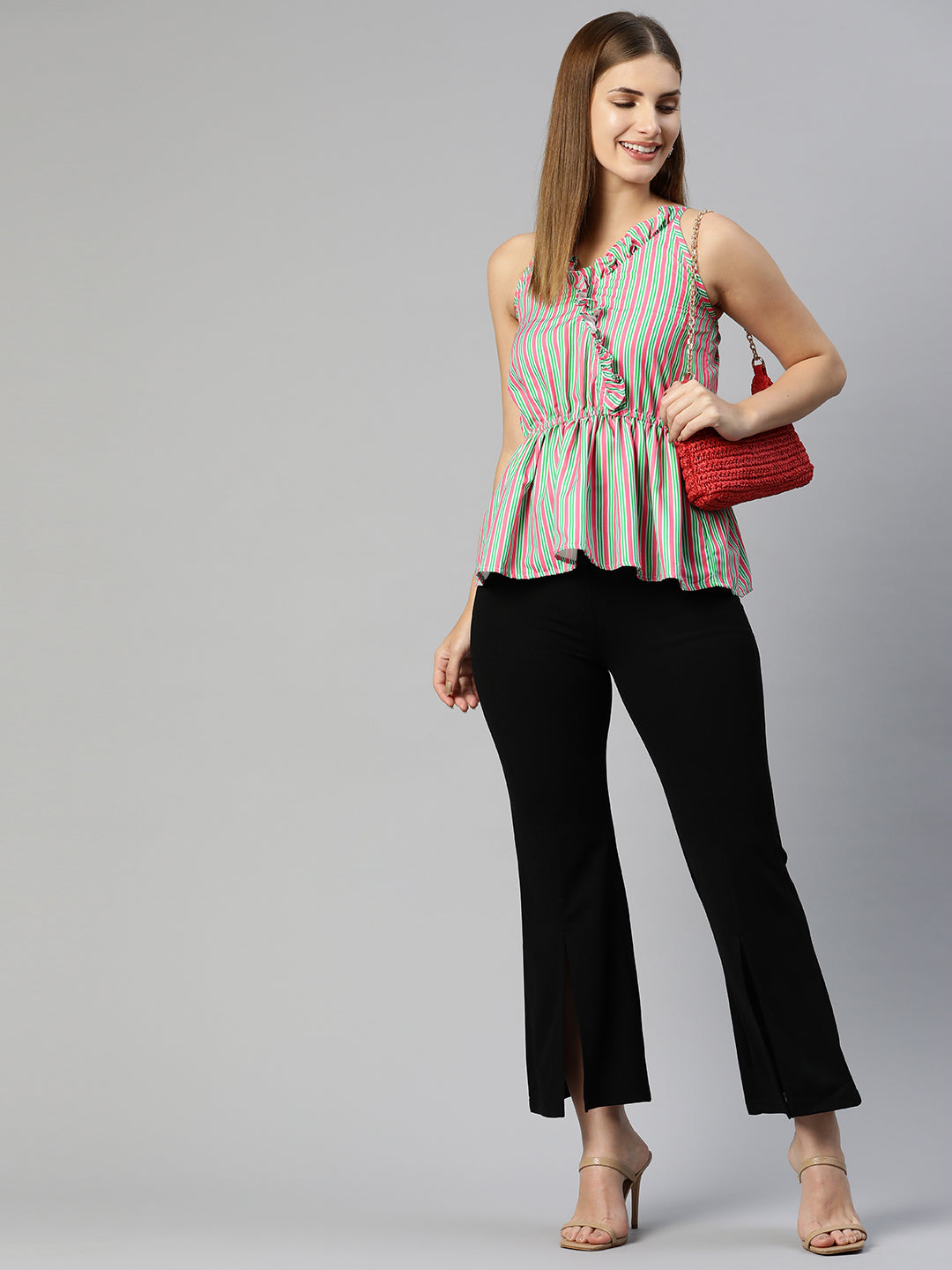 Women Printed crop top with frills