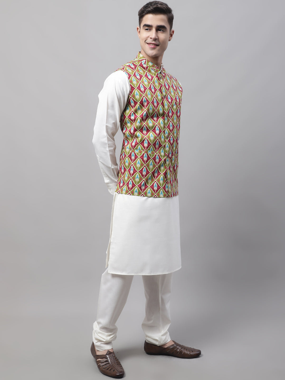 Men off-White Solid Kurta Pyjama with Olive Printed Nehru Jacket
