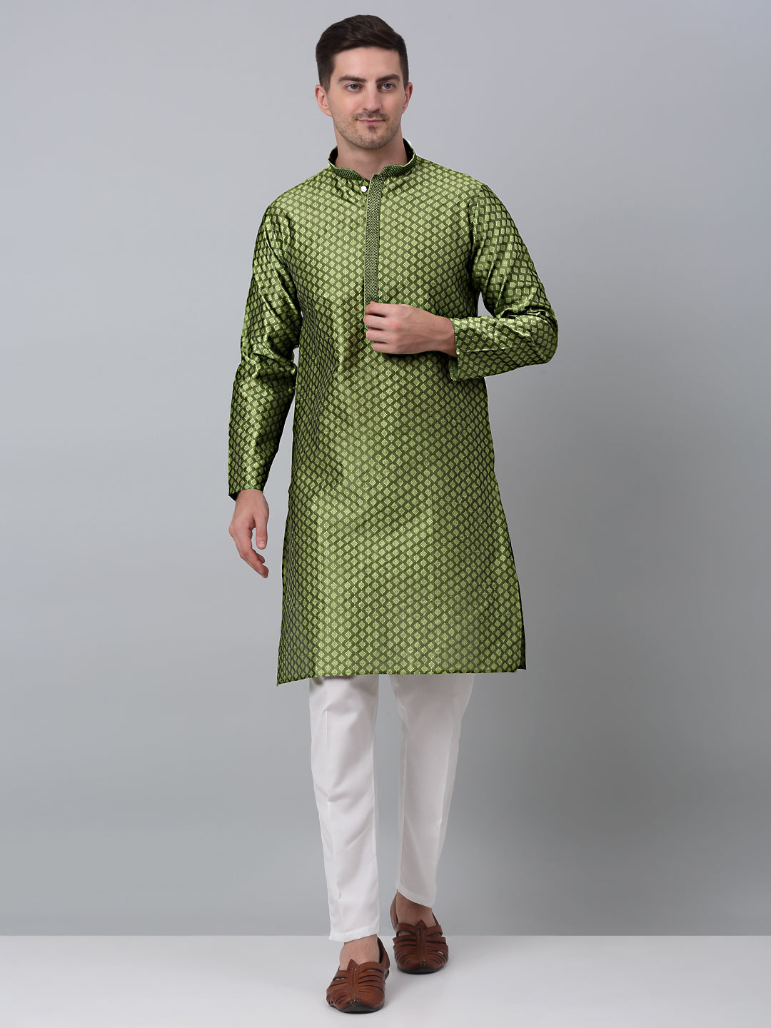 Men's Olive Green Collar Embroidered Kurta.