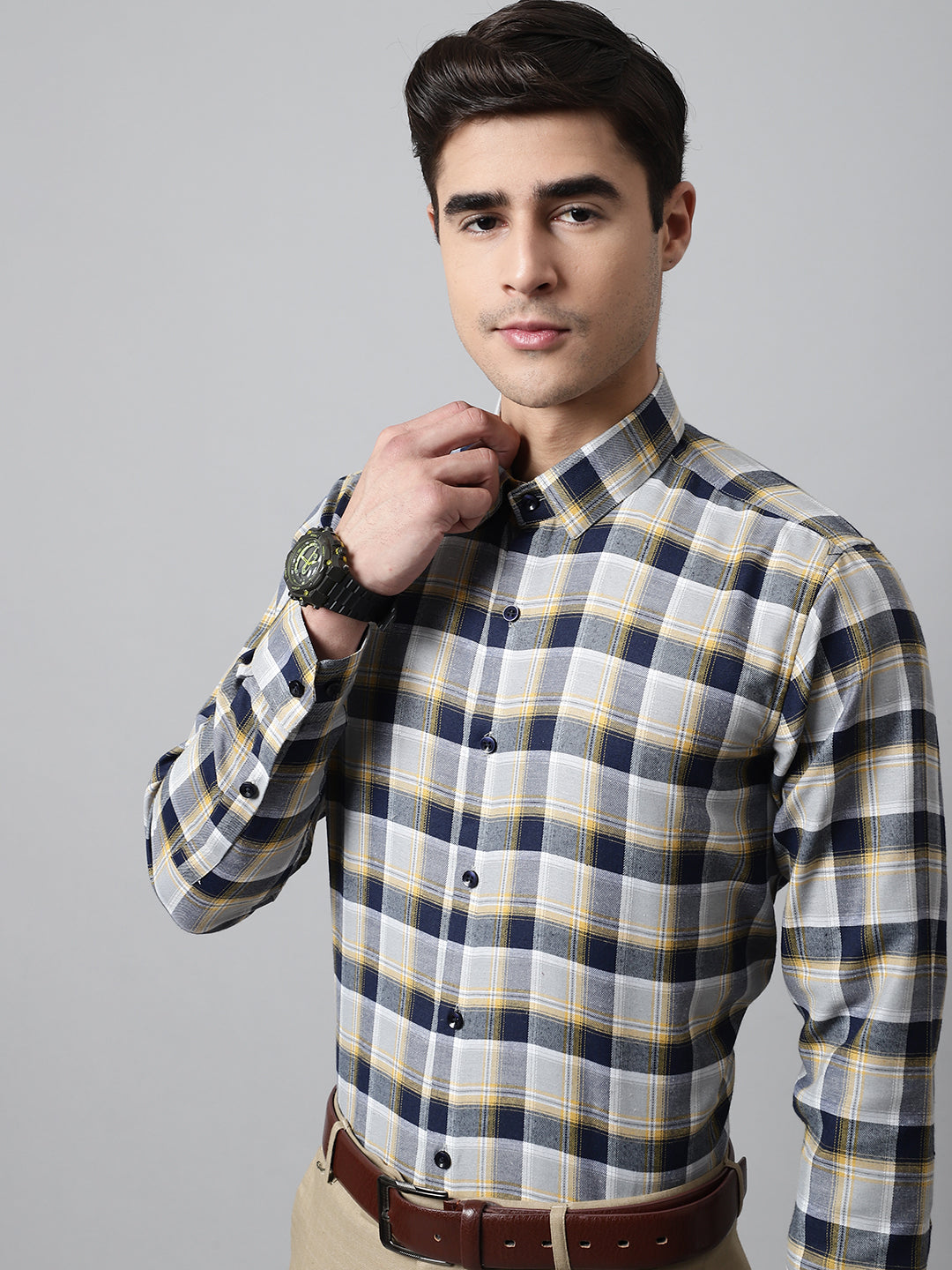 Men Navy Blue and Grey Checks Regular Fit Cotton Formal Shirt
