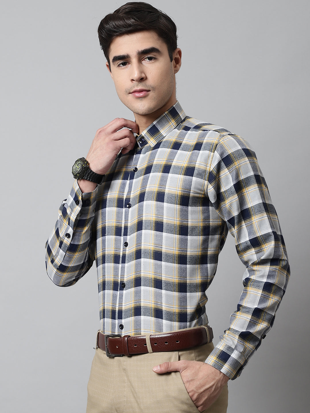 Men Navy Blue and Grey Checks Regular Fit Cotton Formal Shirt
