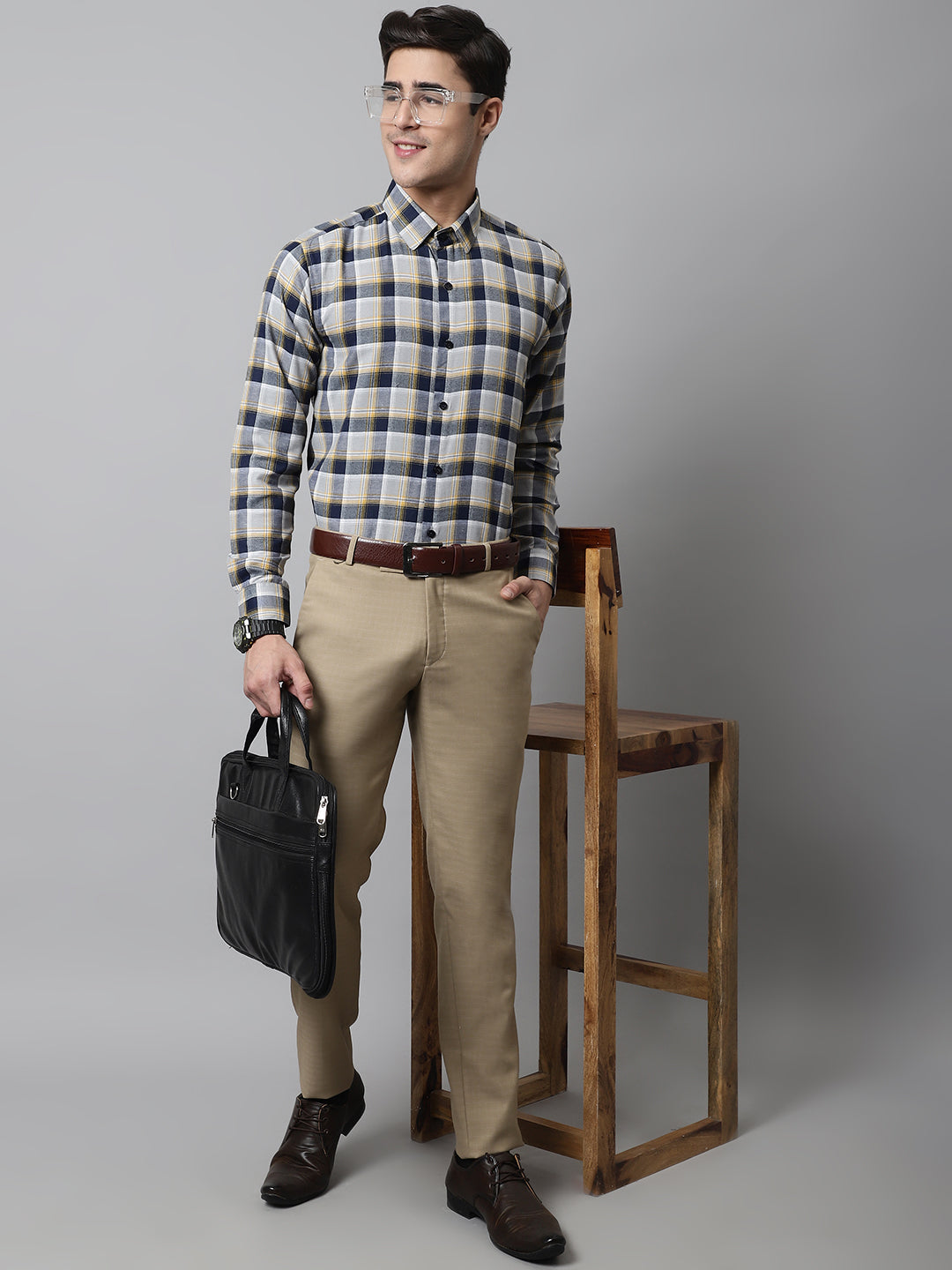 Men Navy Blue and Grey Checks Regular Fit Cotton Formal Shirt