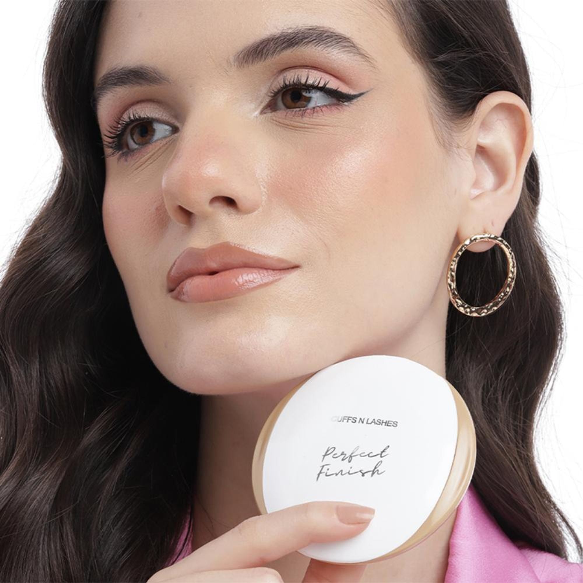 CUFFS N LASHES Perfect Finish Pressed Powder Compact With SPF 15 - 04 Golden Caramel