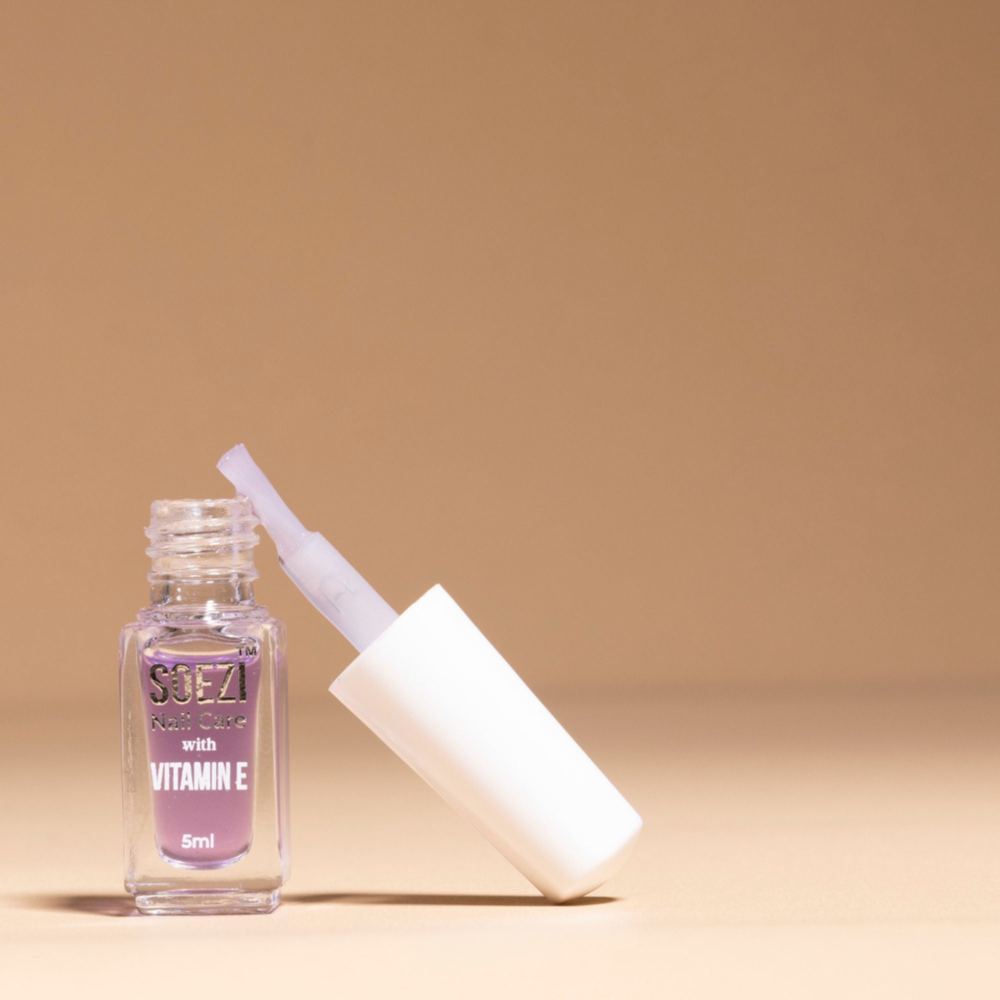 SOEZI Boosted With Vitamin E - Nail Strengthener & Hydrator