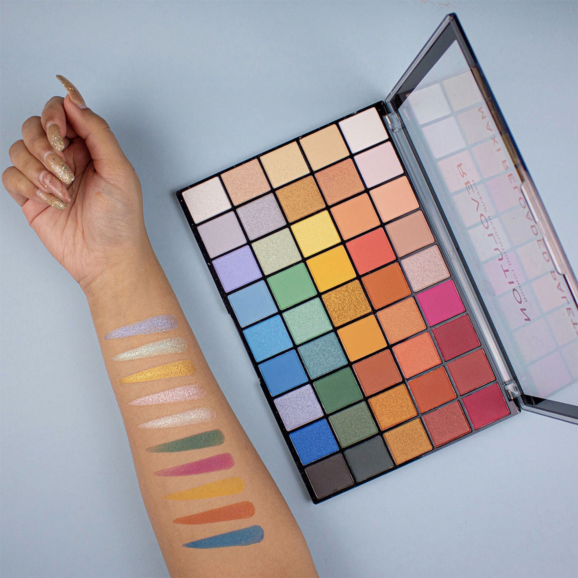 Makeup Revolution Maxi Reloaded Eyeshadow Palette - 45 Shades-Shimmer & Easy Blendable - Big Shot