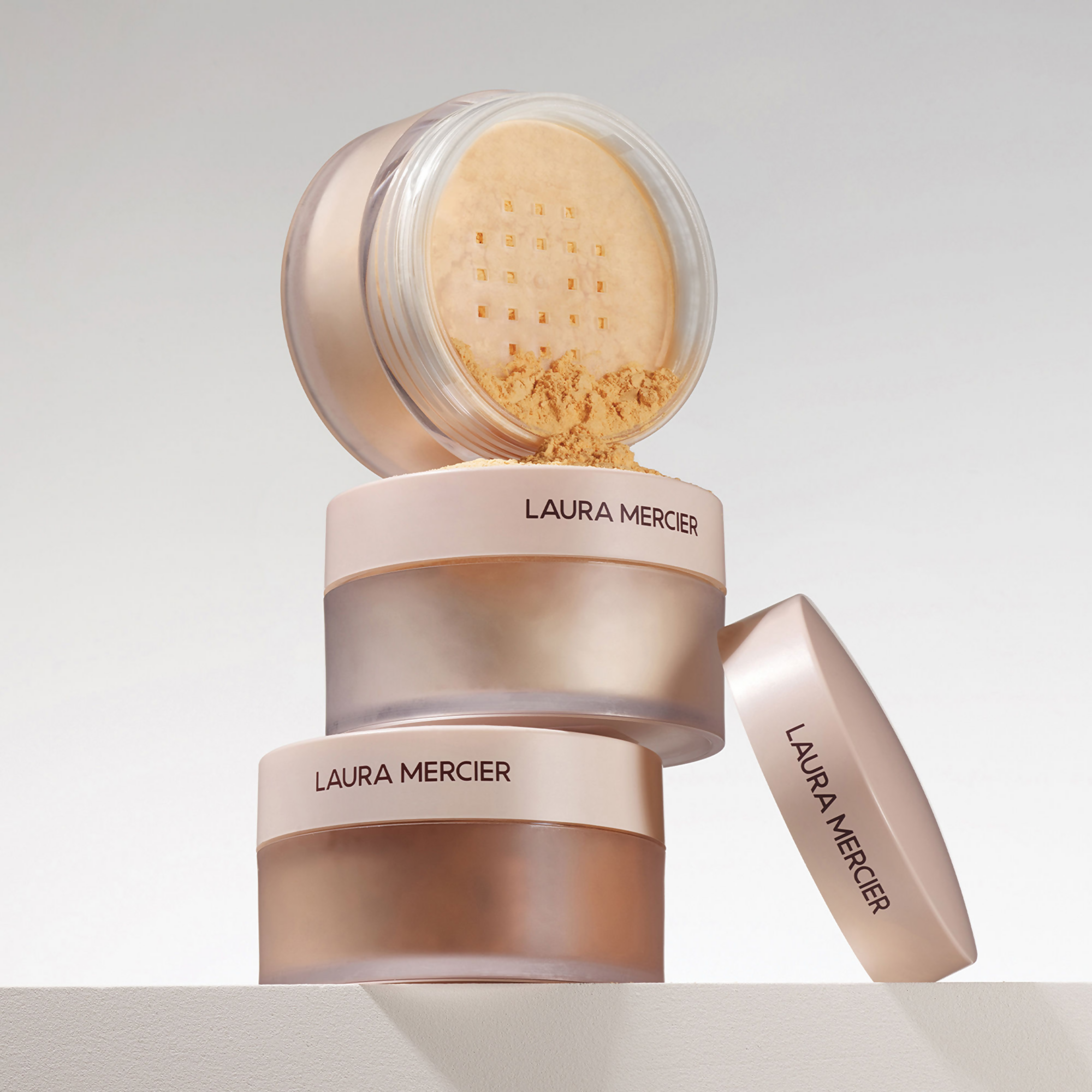 Laura Mercier Translucent Loose Setting Powder Ultra-Blur - Translucent Medium Deep