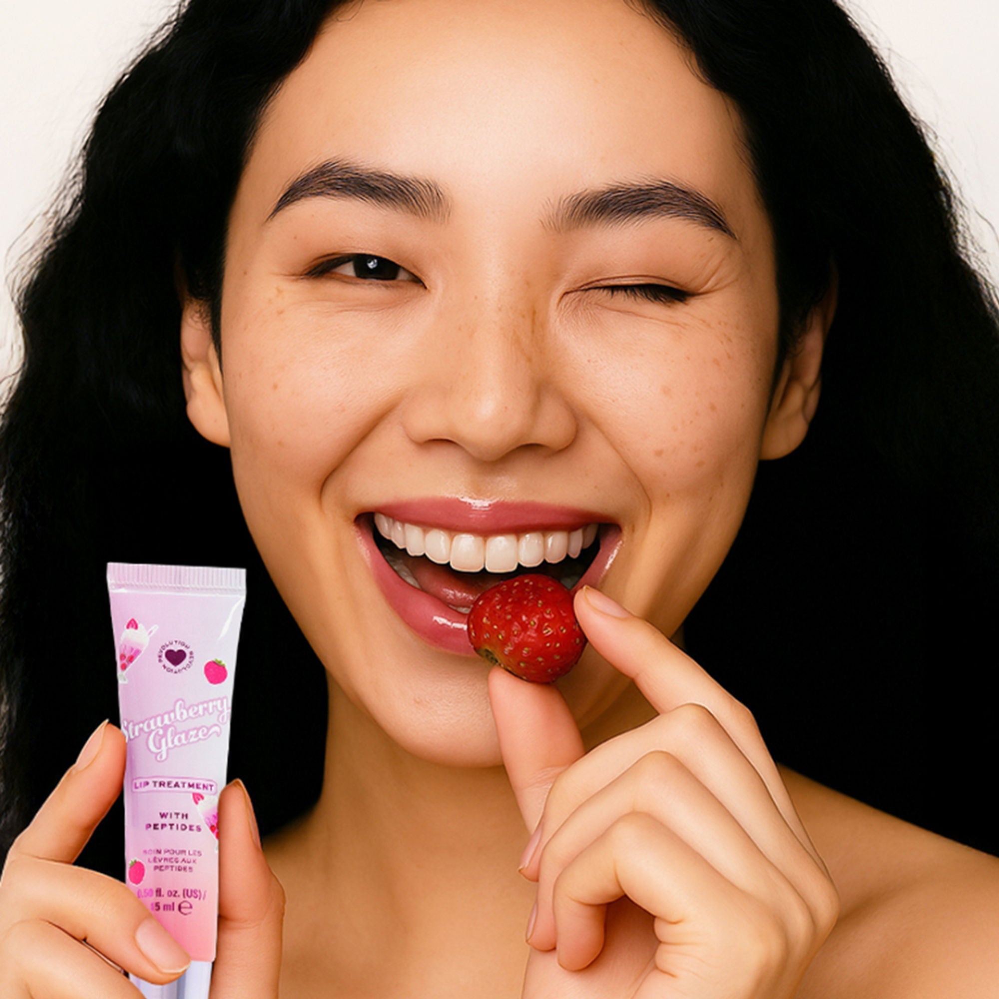 Makeup Revolution Strawberry Glaze Peptide Lip Treatment