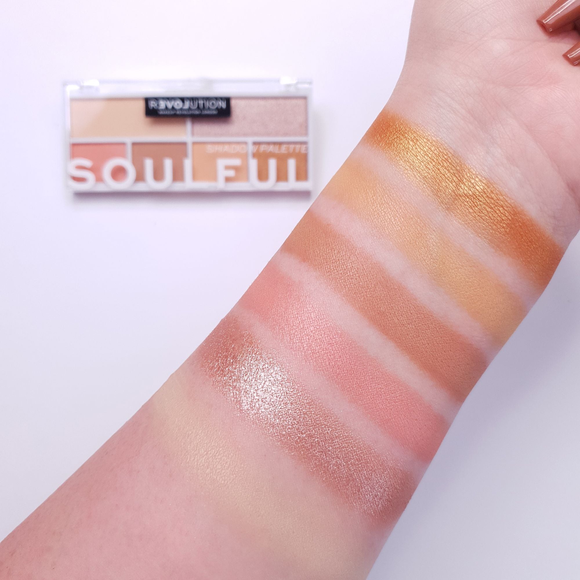Makeup Revolution Relove Colour Play Eyeshadow Palette - Soulful