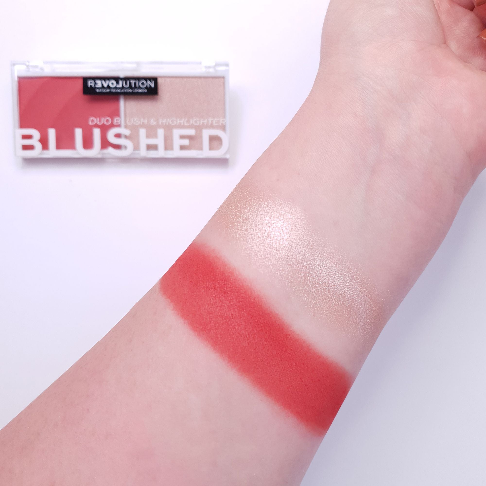 Revolution Relove Colour Play Blushed Duo Baby - Cute