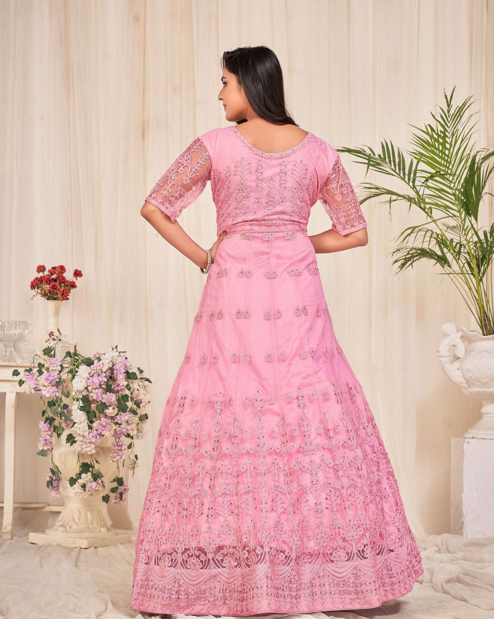 Aastha Dusty pink Dupatta with Net top fabric Crepe Bottom fabric
