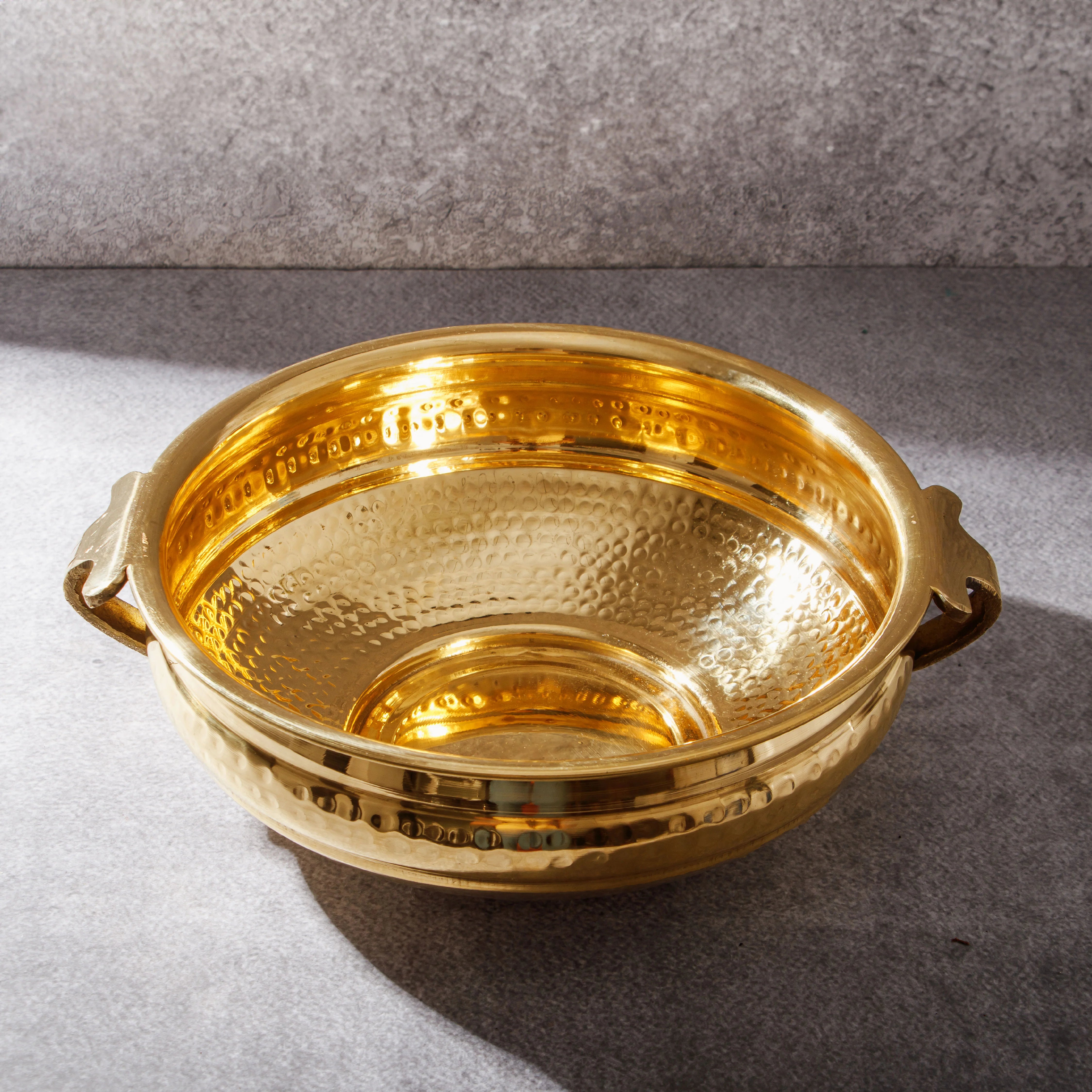 Health Smith Pure Brass Urli | Vintage Decorative Bowl for Home Decor | Hammered Finish