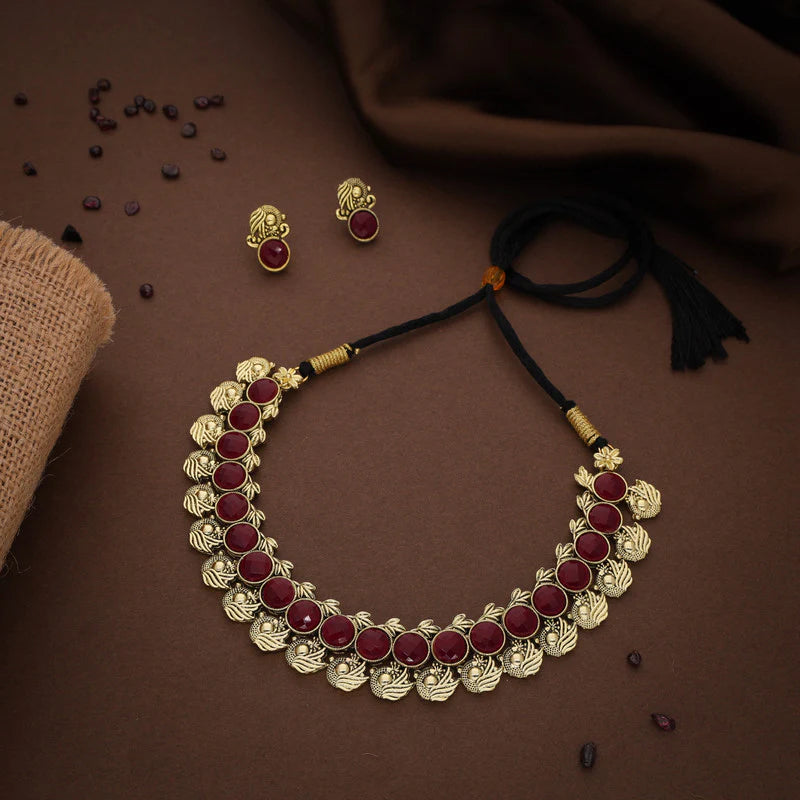 Tehzeeb Creations gold pleated choker maroon stone nacklace with stud earrings  THZ263