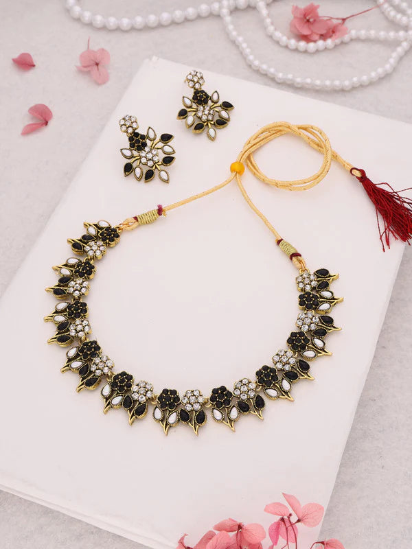 Tehzeeb Creation Black & White Gold pleated stone studded Nacklace with earrings  THZ201