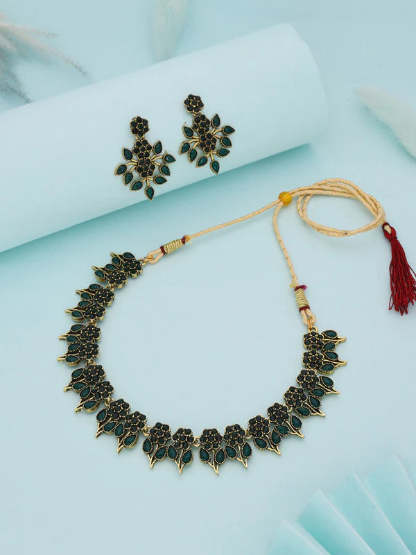 Tehzeeb Creation Green colour Gold pleated stone studded Nacklace with earrings  THZ203
