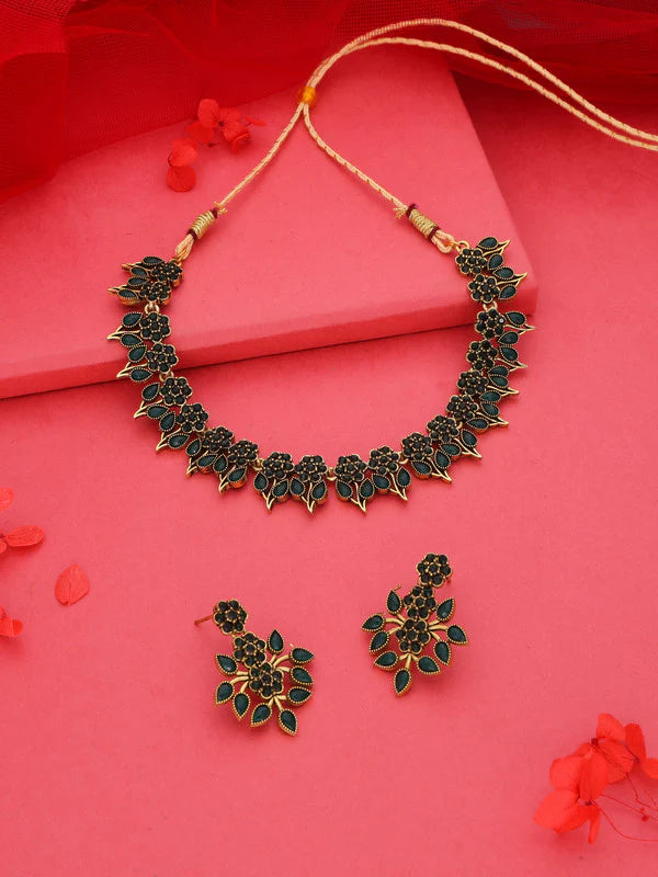 Tehzeeb Creation Green colour Gold pleated stone studded Nacklace with earrings  THZ203