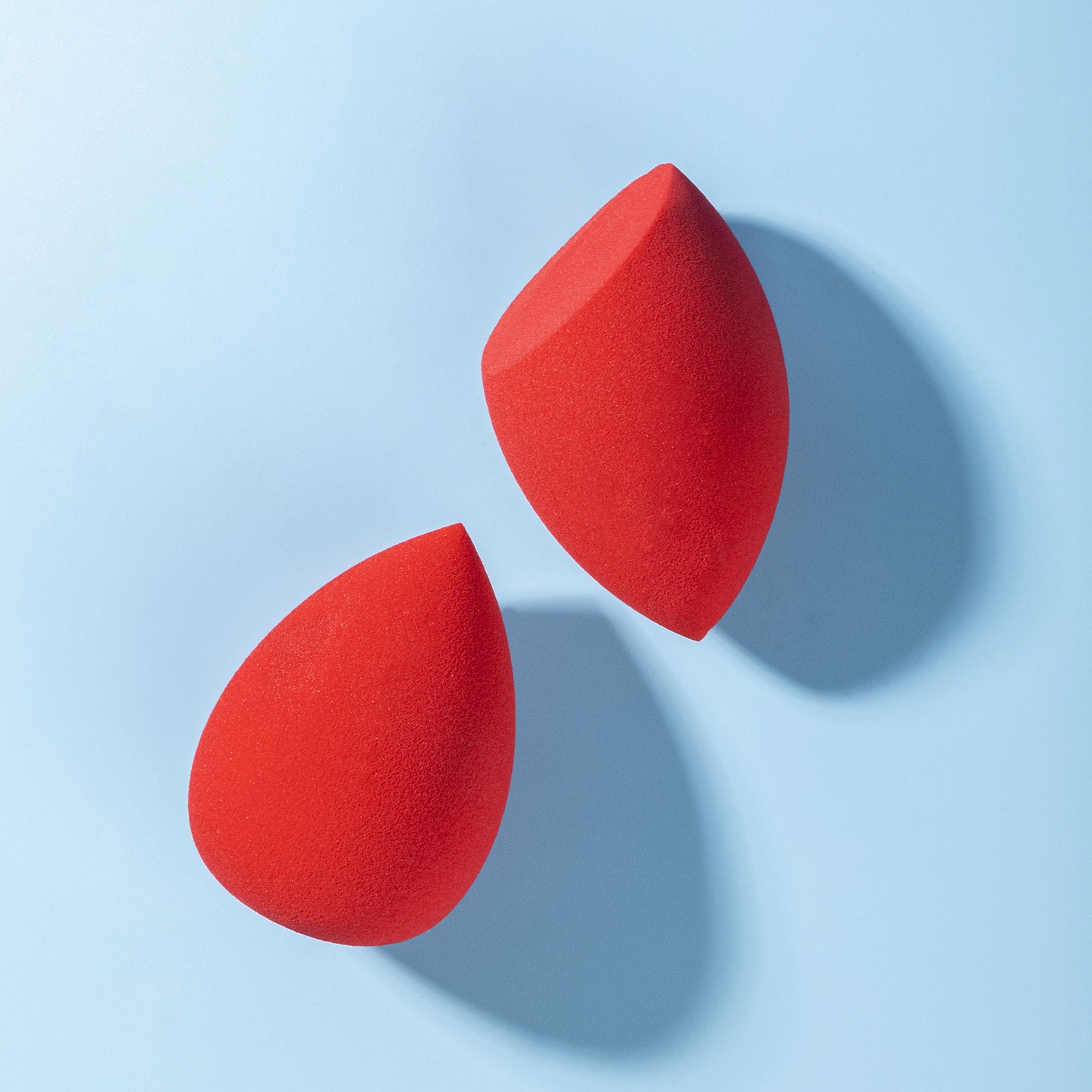 PAC Studio Ultimate Beauty Blender Sponge Red - Durable, Multi-Functional, Low Absorption, Breathable Pouch