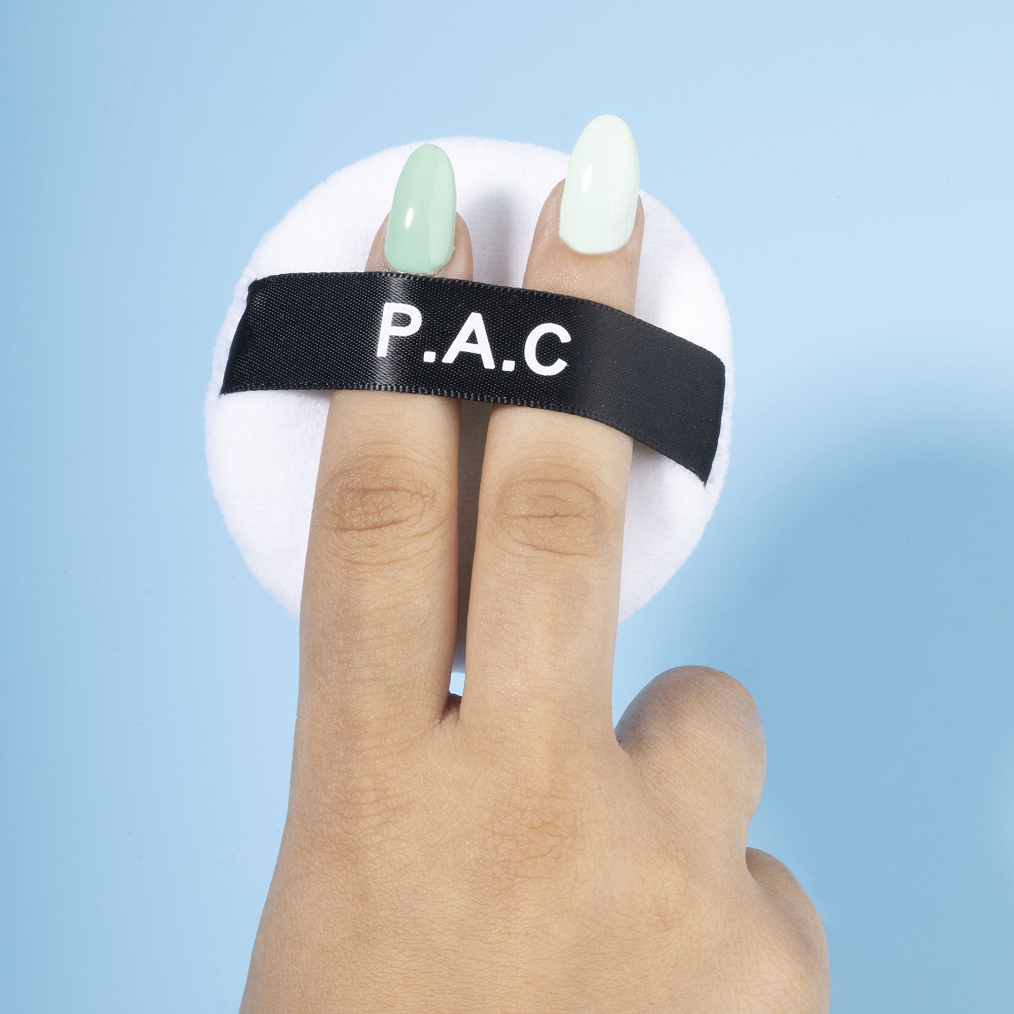 PAC Studio Medium Cotton Round Puff