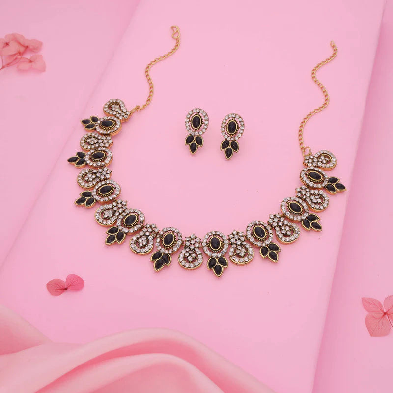 Tehzeeb Creation gold pleated black colour choker with dangle earrings THZ284