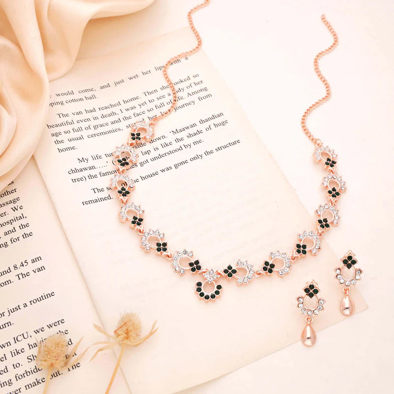 Tehzeeb Creation gold pleated green diamond nacklace with earrings THZ299