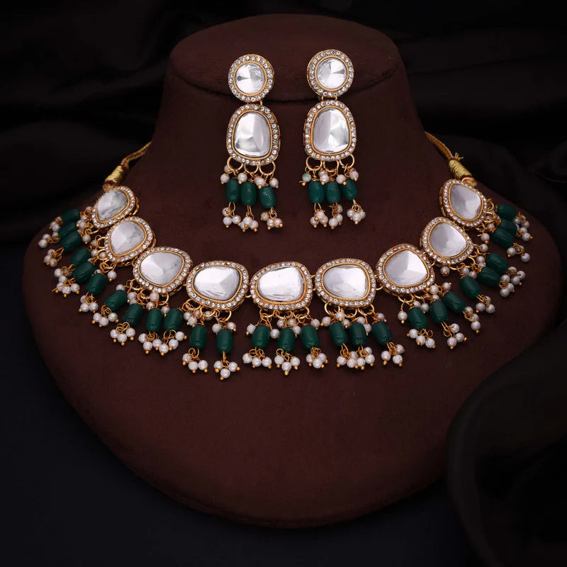 Tehzeeb Creation gold pleated kundan green colour nacklace with earrings THZ304