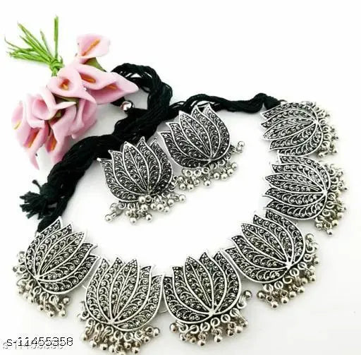 WOMNES SILVER COLOUR OXIDISED LOTUS DESIGN NACKLACE SET  THZ031