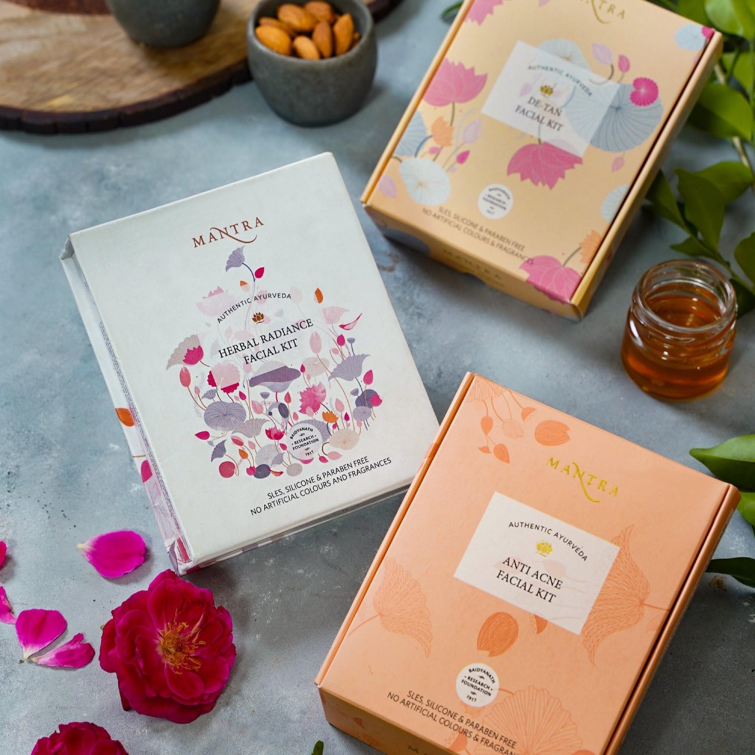 Mantra Herbal Radiance Facial Kit - Image 3