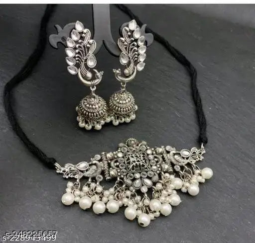 WOMENS SILVER COLOUR NACKLACE WITH PEACOCK DESIGN  THZ044